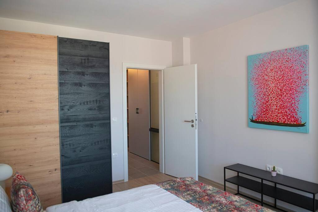 Tokiyo: A Lovely City Center 2 Bedrooms Apartment With Private Parking Sofia Eksteriør bilde