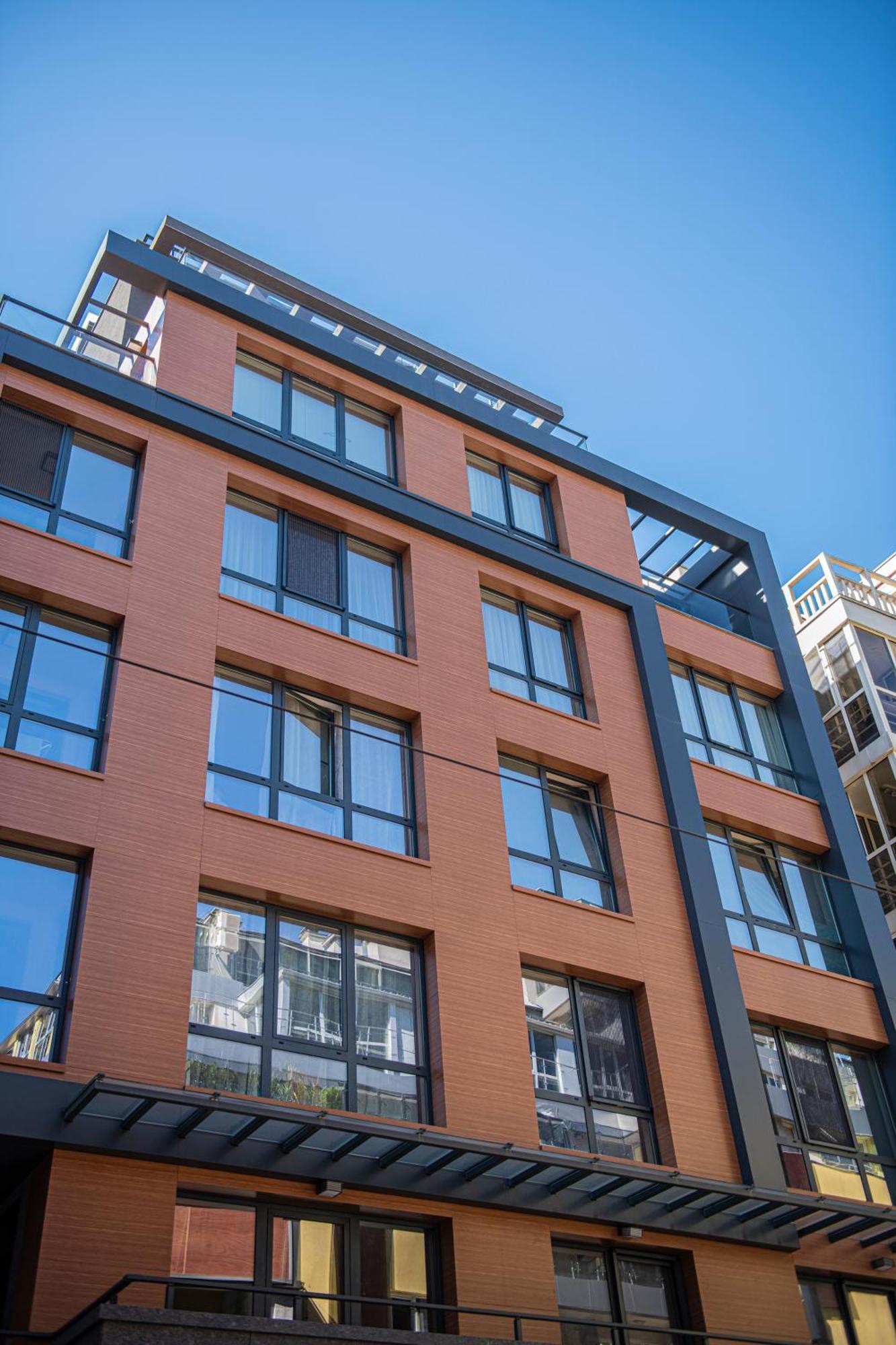 Tokiyo: A Lovely City Center 2 Bedrooms Apartment With Private Parking Sofia Eksteriør bilde